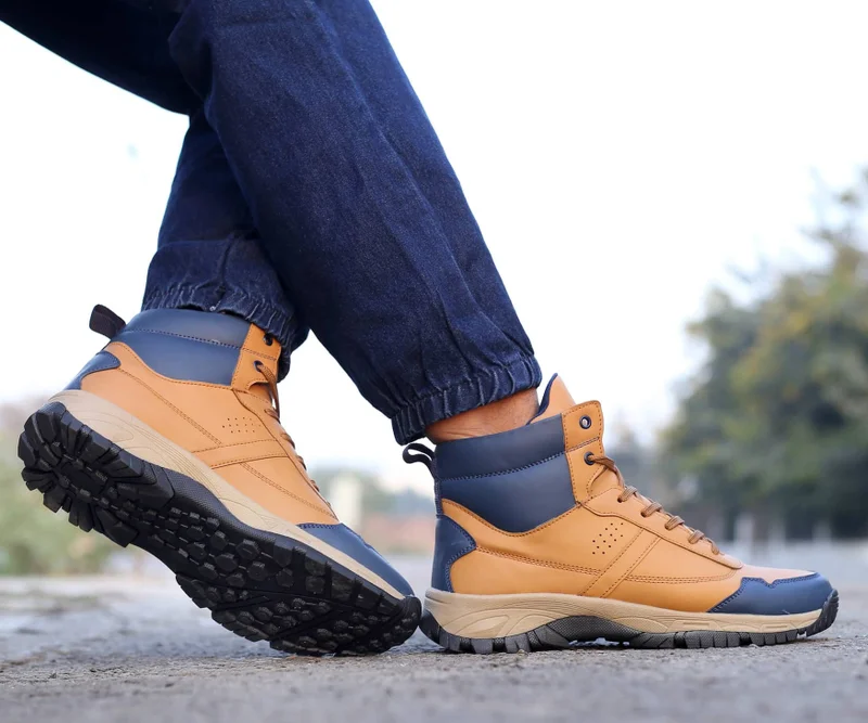 Bacca Bucci Tan Everest Boots for Mountaineering & Hiking for Men | Best Price UAE